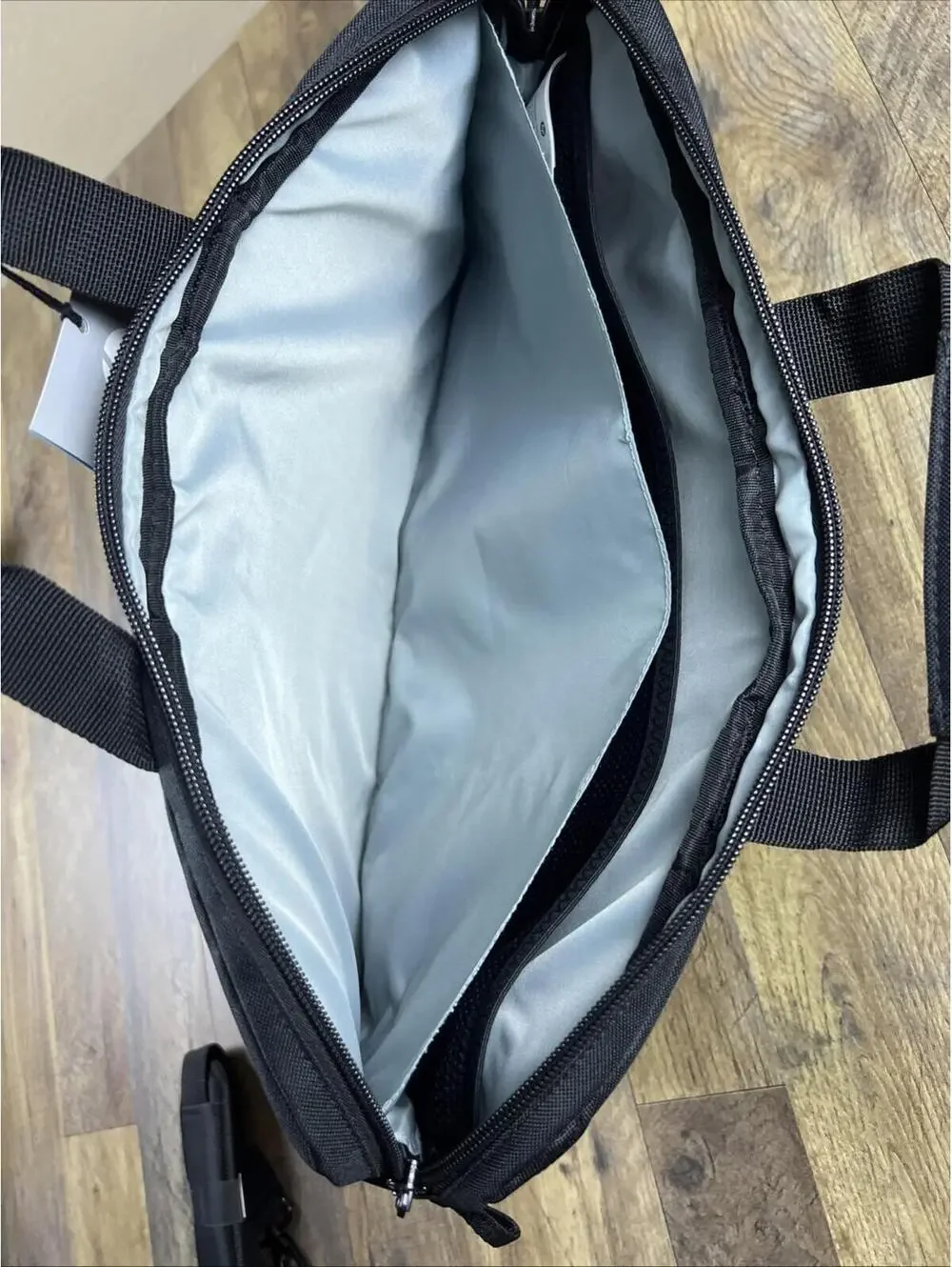 NWT HP 17.3 Laptop Messenger Bag Renew Business Travel Bag Black New Handles